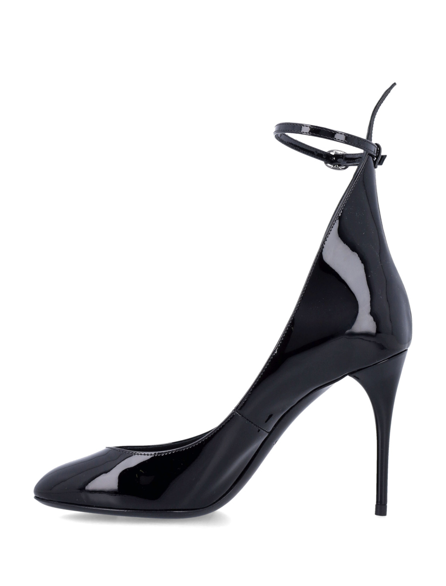 Patent stiletto pumps - Spazio Pritelli