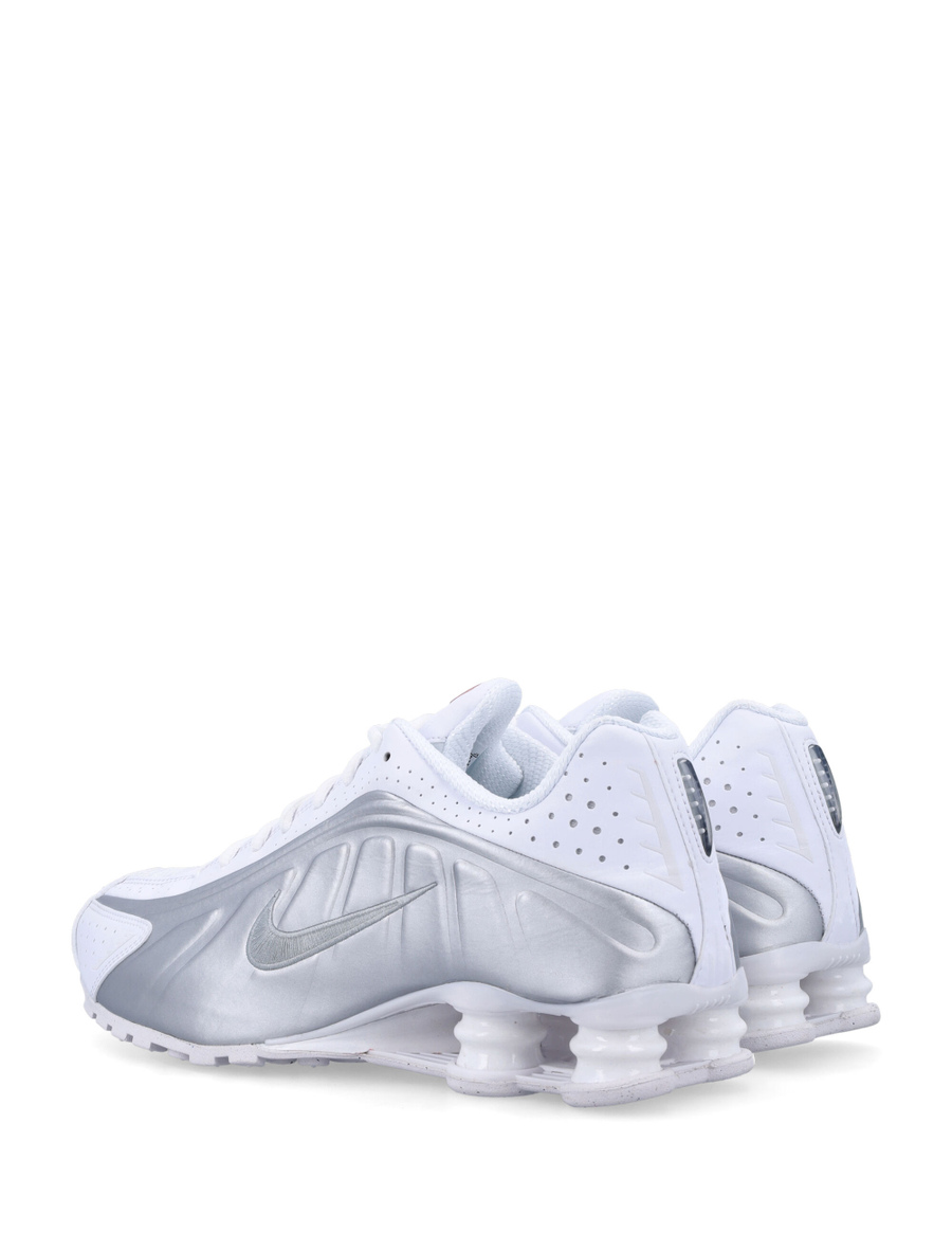 Shox R4 - Spazio Pritelli