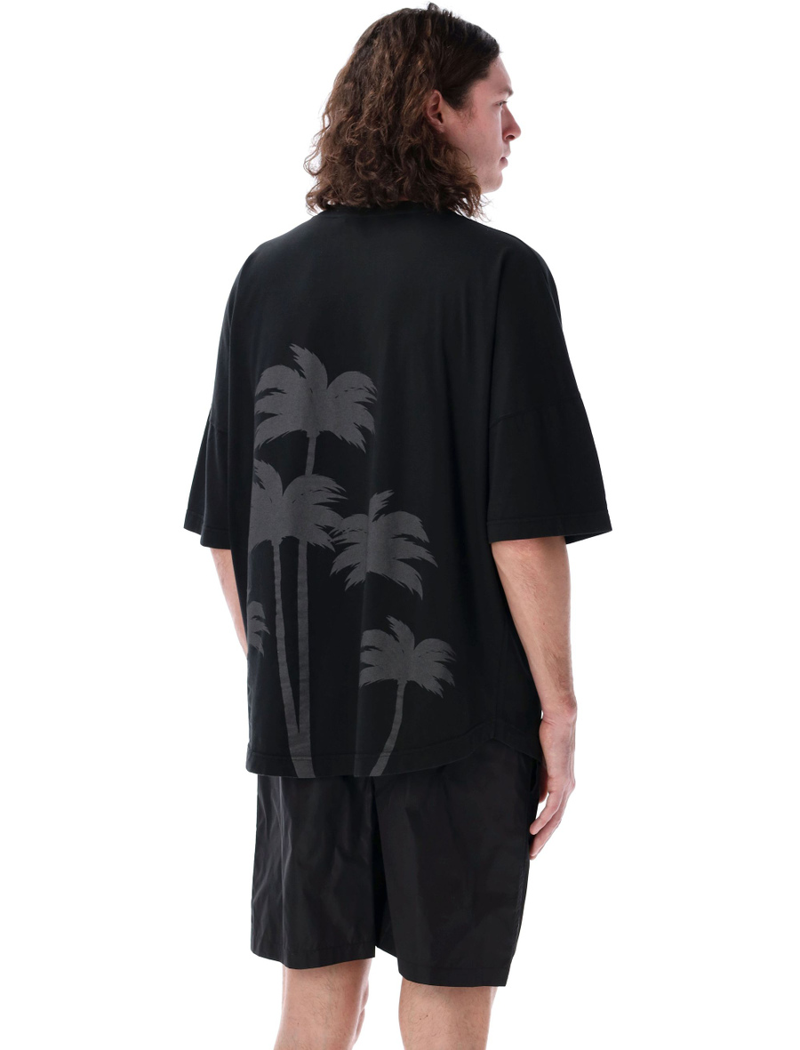Palms over t-shirt - Spazio Pritelli